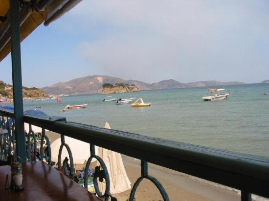 Turtle Beach Agios Sostis  Екстериор снимка